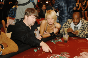 El “hombre común” que dio el batacazo en un Mundial de Póquer y se llevó una fortuna