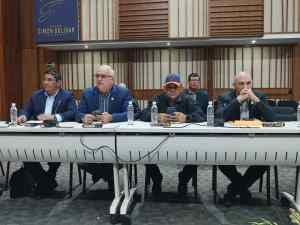Alcaldes de Zulia entregaron a Pdvsa propuesta para devolución de las regalías petroleras