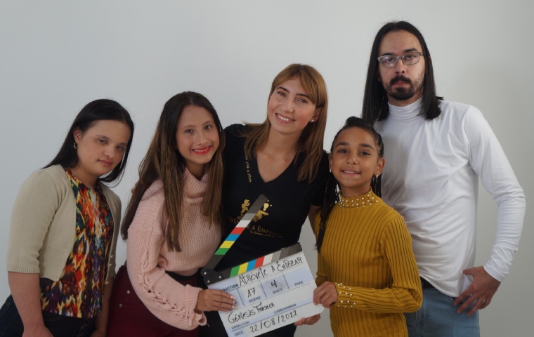 “Atrévete a Empezar”, el cortometraje de Génesis Fonseca que le devuelve la ilusión a los niños