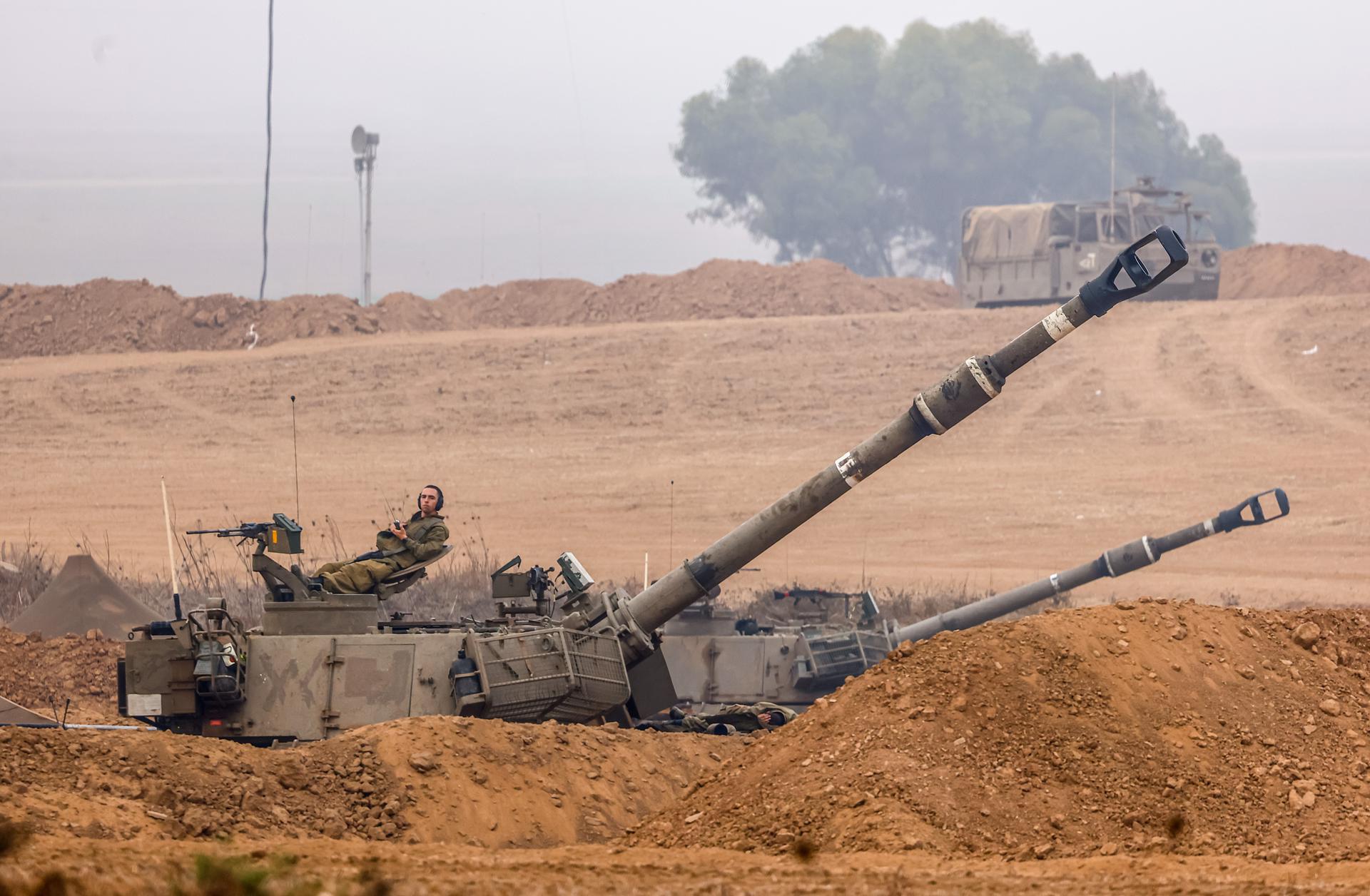 El Ejército israelí sigue avanzando en Gaza y toma un bastión militar de Hamás