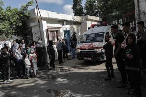 Aumentan a 10 los niños muertos por desnutrición en hospitales del norte de Gaza
