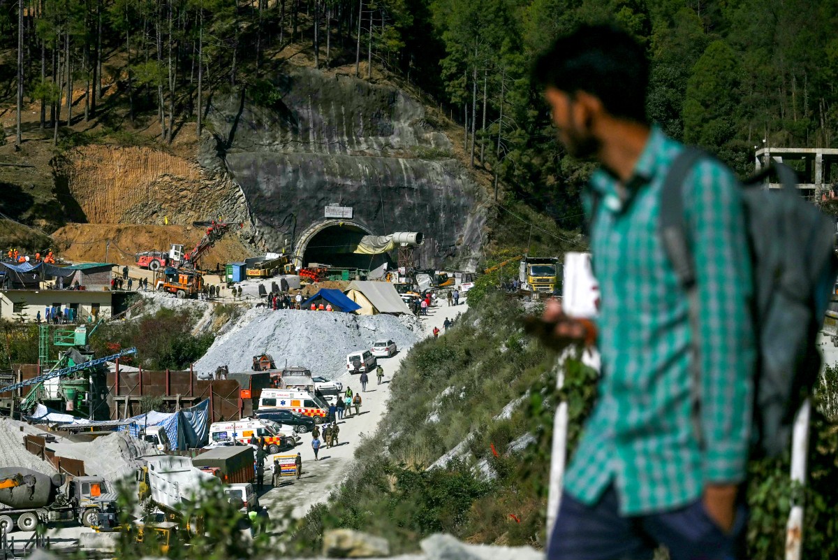 Últimos 14 metros para liberar a los obreros atrapados en un túnel en India