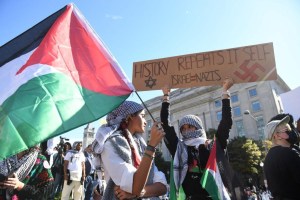 Palestinos están siendo empujados a concentrarse en menos de un tercio de Gaza, dice la ONU