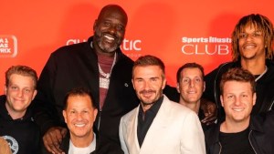 Show de celebridades en el GP de Las Vegas: el encuentro entre David Beckham y Shaquille O’Neil