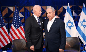 Biden dice que Netanyahu debe hacer más por la ayuda a Gaza
