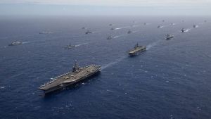 EEUU reforzará una fuerza naval internacional ante los ataques en el mar Rojo