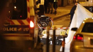 Al menos una persona muerta y otra herida tras un ataque en un céntrico barrio de París