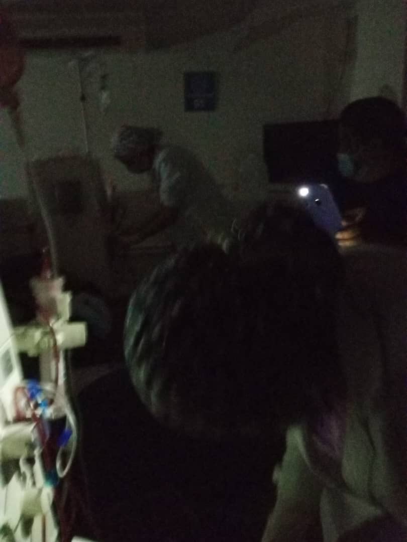 Apagones restan horas de vida a pacientes de unidad de diálisis en Mérida