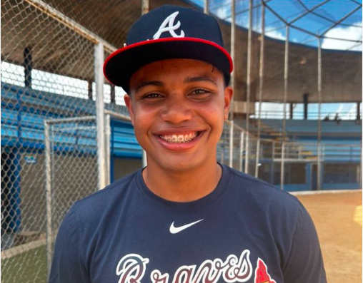 José Perdomo, la joya venezolana que firmó un mega contrato en la MLB a los 17 años