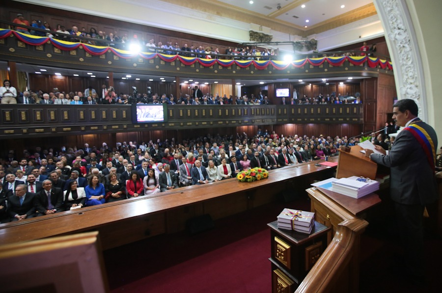 Maduro se llenó de autoindulgencia y manipulaciones en cifras económicas de su Memoria y Cuenta