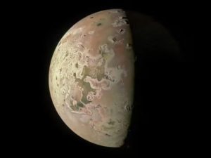 La Nasa capta asombrosas imágenes de la actividad volcánica en la luna de Júpiter