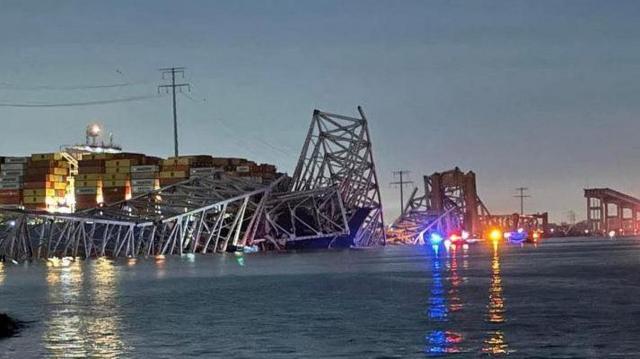 La operadora del barco de Baltimore dice que todos los tripulantes están a salvo