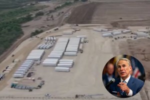 La nueva medida de Greg Abbott contra los migrantes: así es la inmensa base militar que construye Texas