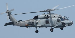 Un muerto y siete desaparecidos tras estrellarse dos helicópteros de las fuerzas japonesas
