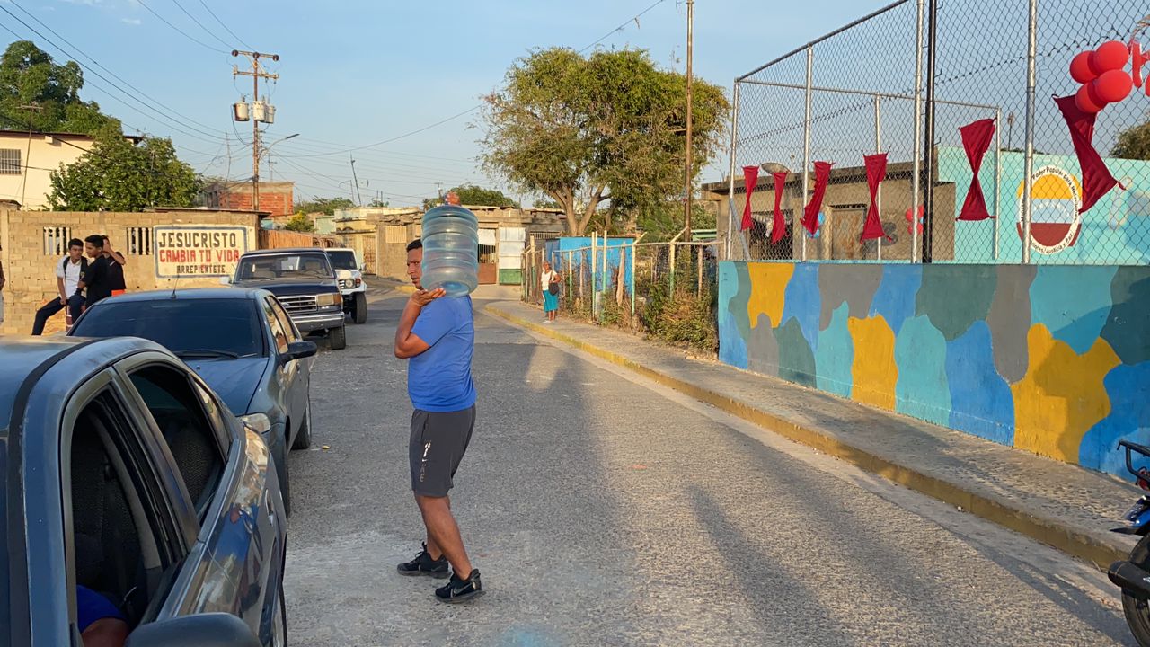 Más de dos meses sin agua tienen los vecinos de Mundo Nuevo en Cumaná y “nadie da la cara”