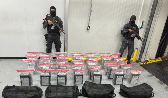 Cae en España una banda acusada del mayor envío de cocaína en un vuelo desde América