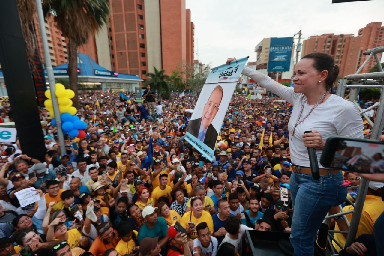 El tsunami de LIBERTAD sigue avanzando por Venezuela con María Corina ...