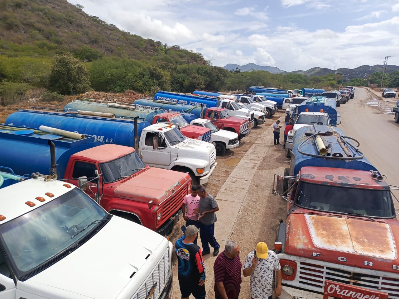 Transportistas de agua en Margarita se paralizan ante trabas impuestas por Hidrocaribe