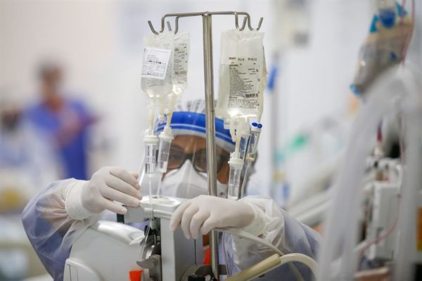 Estiman que más del 80 % del personal de enfermería del país se ha ido por los “salarios insuficientes”