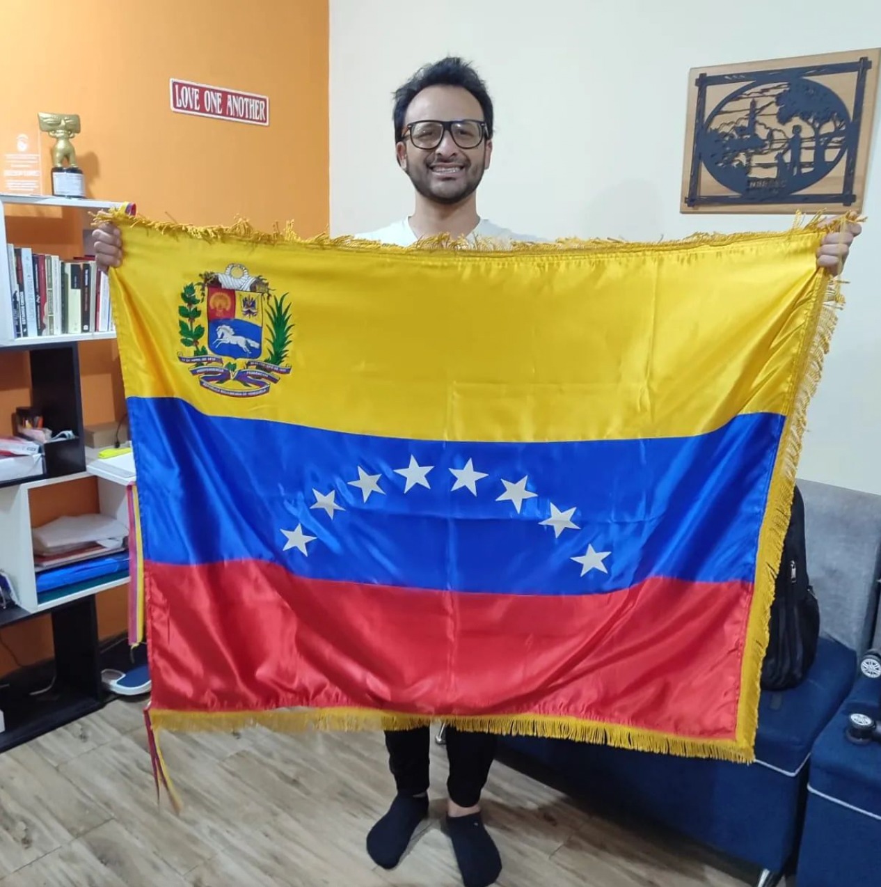 “Permítanme también levantar mi bandera… Mi formación y mi educación se las debo a Venezuela” (VIDEO)